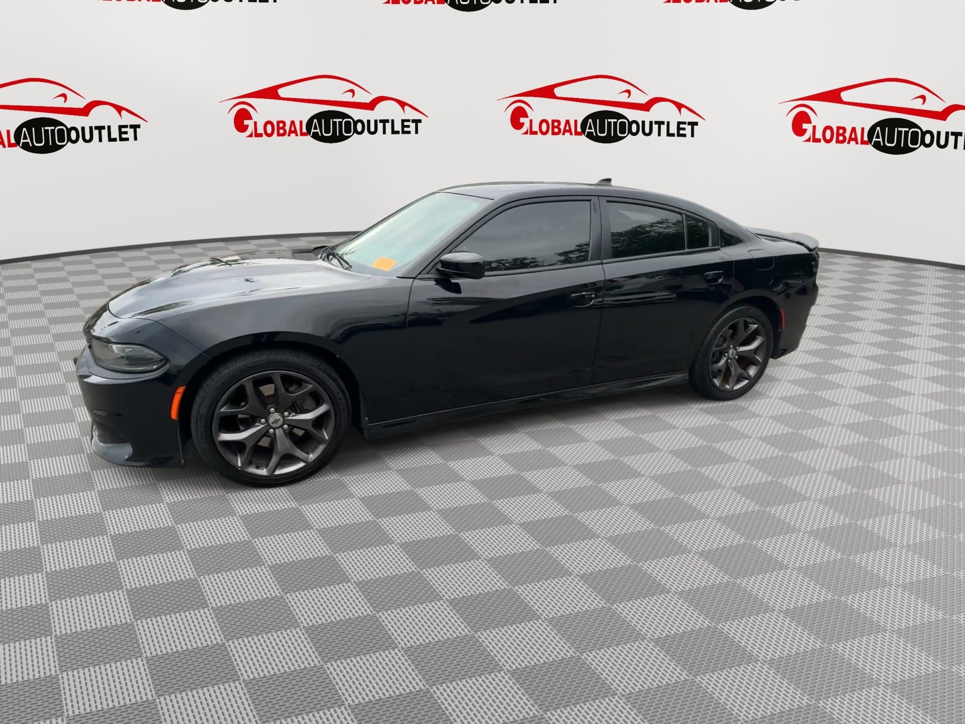 Used 2019 Dodge Charger GT RWD image 4
