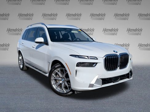 Certified 2024 BMW X7 xDrive40i w/ Premium Package image 2