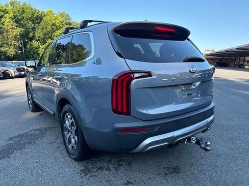 Used 2020 Kia Telluride EX w/ Towing Package FWD image 3