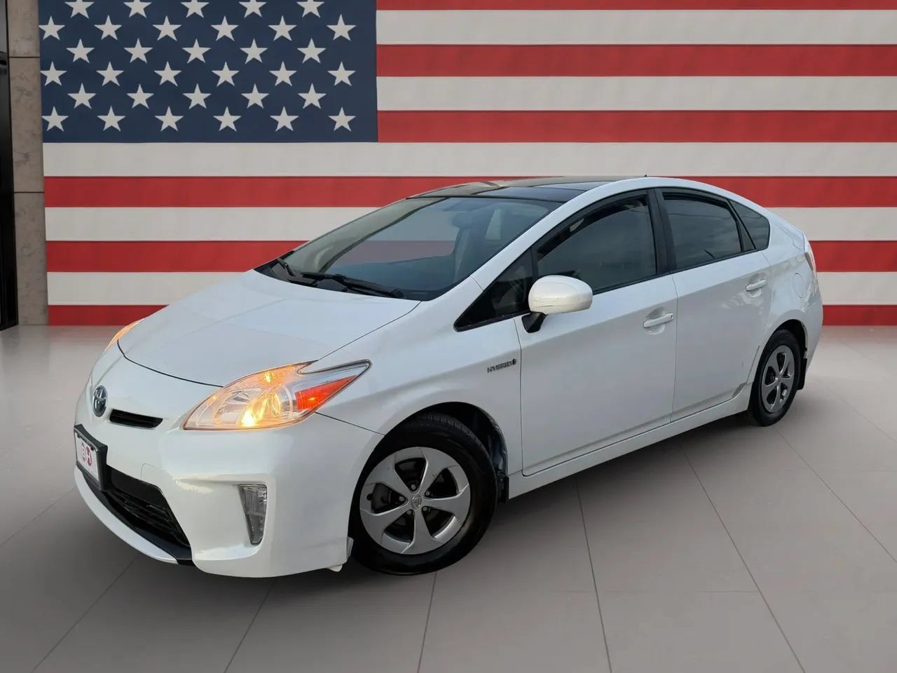 Used 2012 Toyota Prius Four w/ Deluxe Solar Roof Pkg FWD image 4