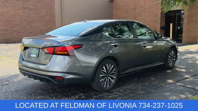Used 2024 Nissan Altima 2.5 SV FWD image 8