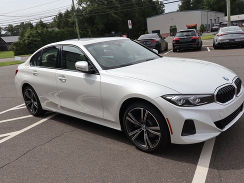 Used 2023 BMW 330i xDrive Sedan w/ Driving Assistance Package AWD/4WD image 4