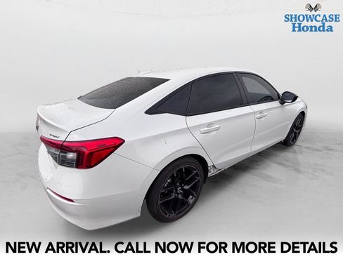 Used 2023 Honda Civic Sport image 5