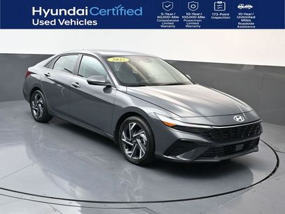 Certified 2025 Hyundai Elantra Limited