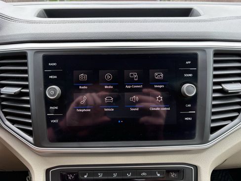Used 2018 Volkswagen Atlas SE AWD/4WD image 24