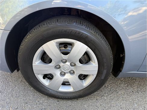 Used 2009 Hyundai Sonata GLS w/ Popular Equipment Pkg 2 FWD image 9