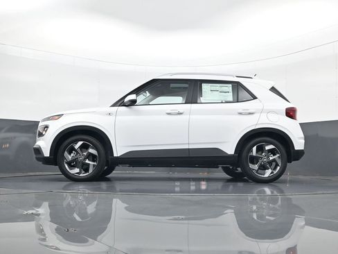 New 2026 Hyundai Venue SEL FWD image 28