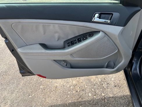 Used 2011 Kia Optima EX image 9