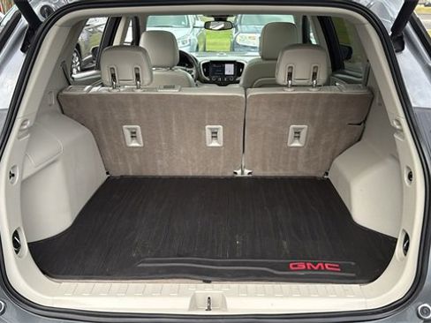 Used 2020 GMC Terrain Denali w/ Denali Premium Package image 9