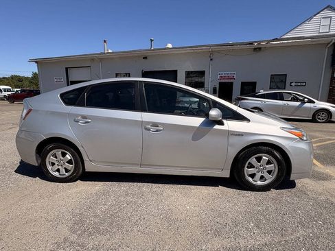 Used 2010 Toyota Prius Two FWD image 6
