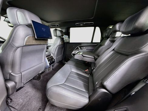 Used 2024 Land Rover Range Rover Long Wheelbase Autobiography AWD/4WD image 27