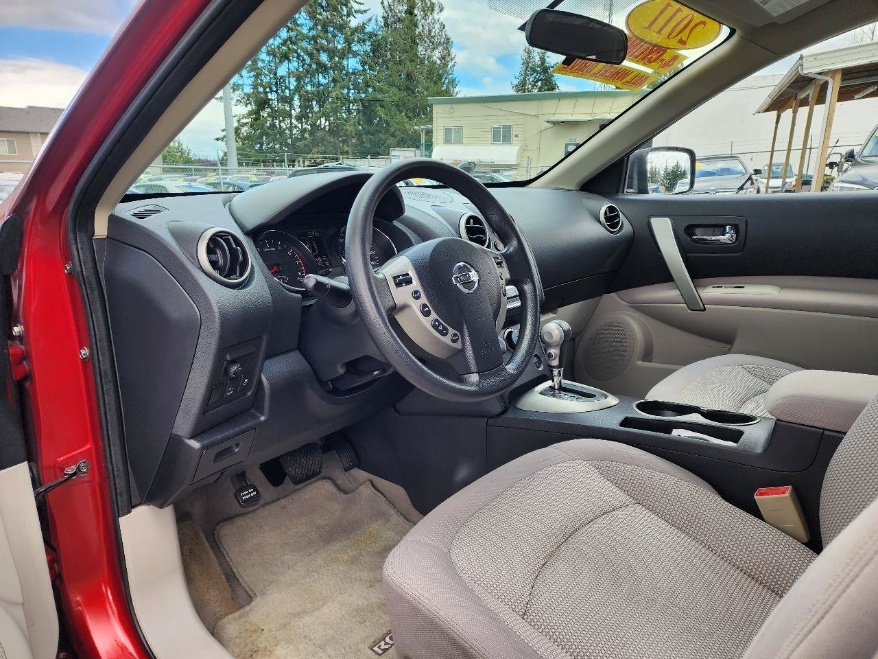 Used 2011 Nissan Rogue SV AWD/4WD image 11