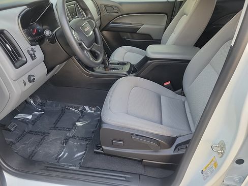 Used 2019 GMC Canyon 2WD Crew Cab w/ Convenience Package image 11