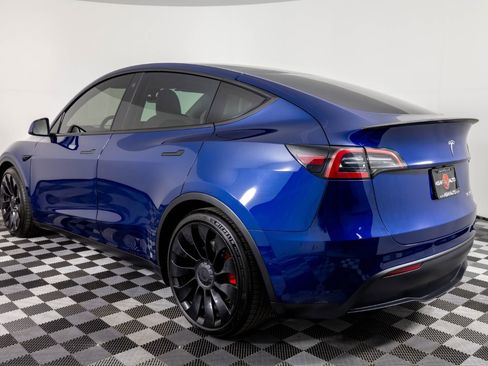 Used 2022 Tesla Model Y Performance image 4