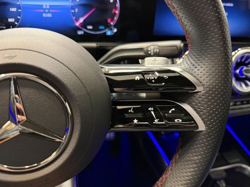 Certified 2024 Mercedes-Benz GLA 250 4MATIC image 22