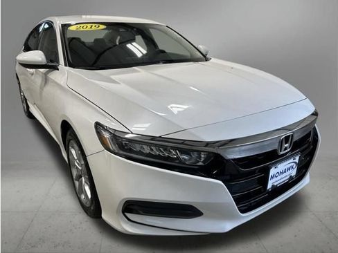 Used 2019 Honda Accord LX image 8