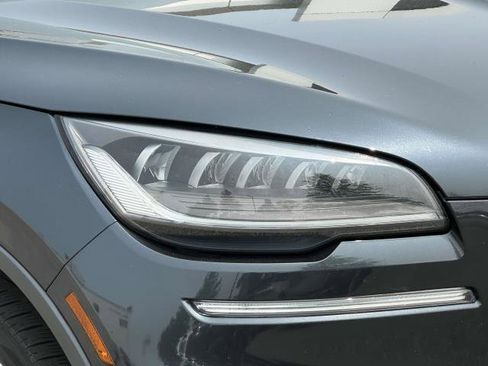 Certified 2022 Lincoln Aviator Reserve w/ Equipment Group 201A image 8