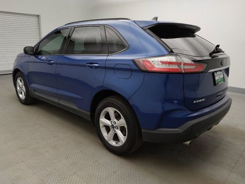 Used 2020 Ford Edge SE FWD image 3