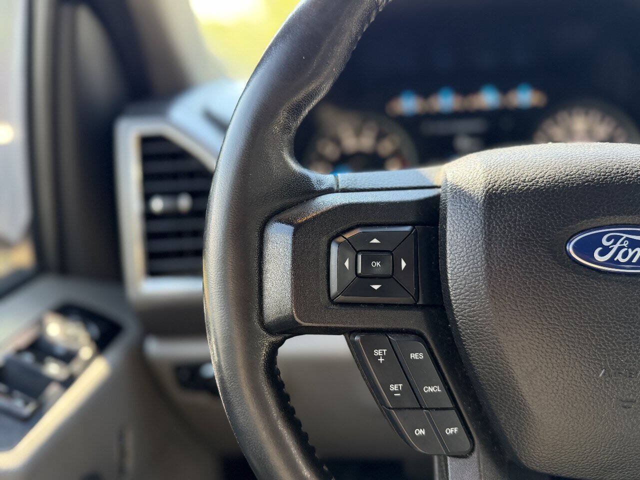 Used 2017 Ford F150 XLT w/ Equipment Group 301A Mid AWD/4WD image 17