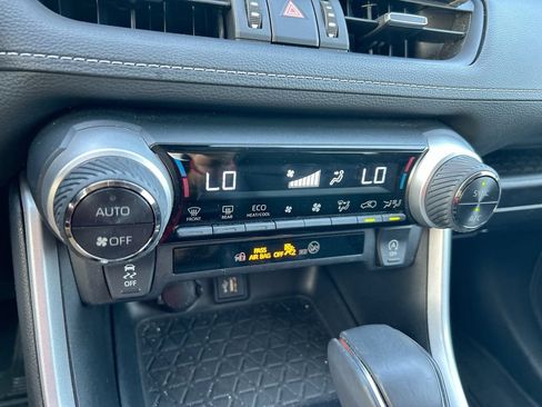 Used 2024 Toyota RAV4 XLE Premium FWD image 26