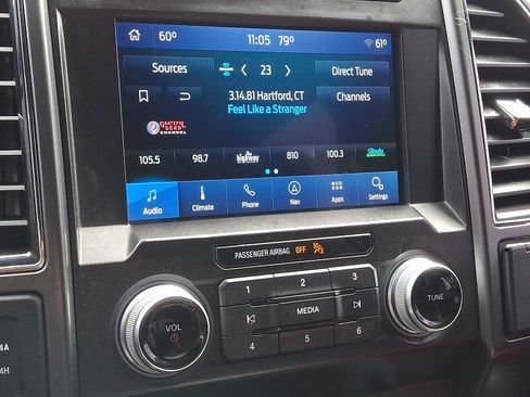 Used 2020 Ford F150 Lariat w/ Equipment Group 502A Luxury AWD/4WD image 19