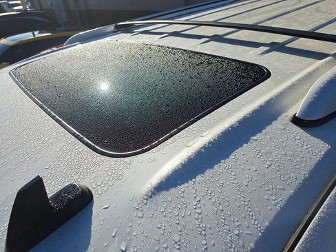 Used 2014 Cadillac Escalade ESV Premium image 9