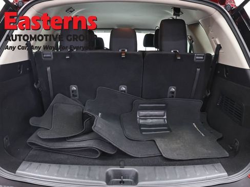 Used 2024 Nissan Pathfinder SV AWD/4WD image 9