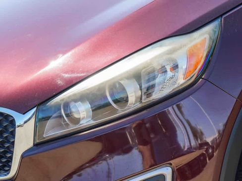 Used 2017 Kia Sorento FWD w/ LX Convenience Package image 2