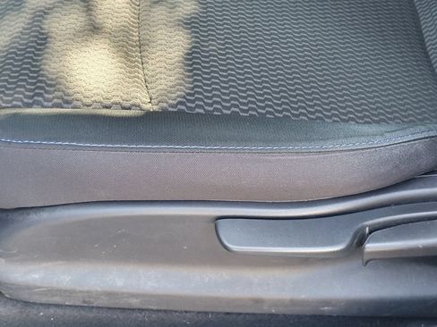 Used 2015 Nissan Leaf S w/ Charge Package FWD image 12