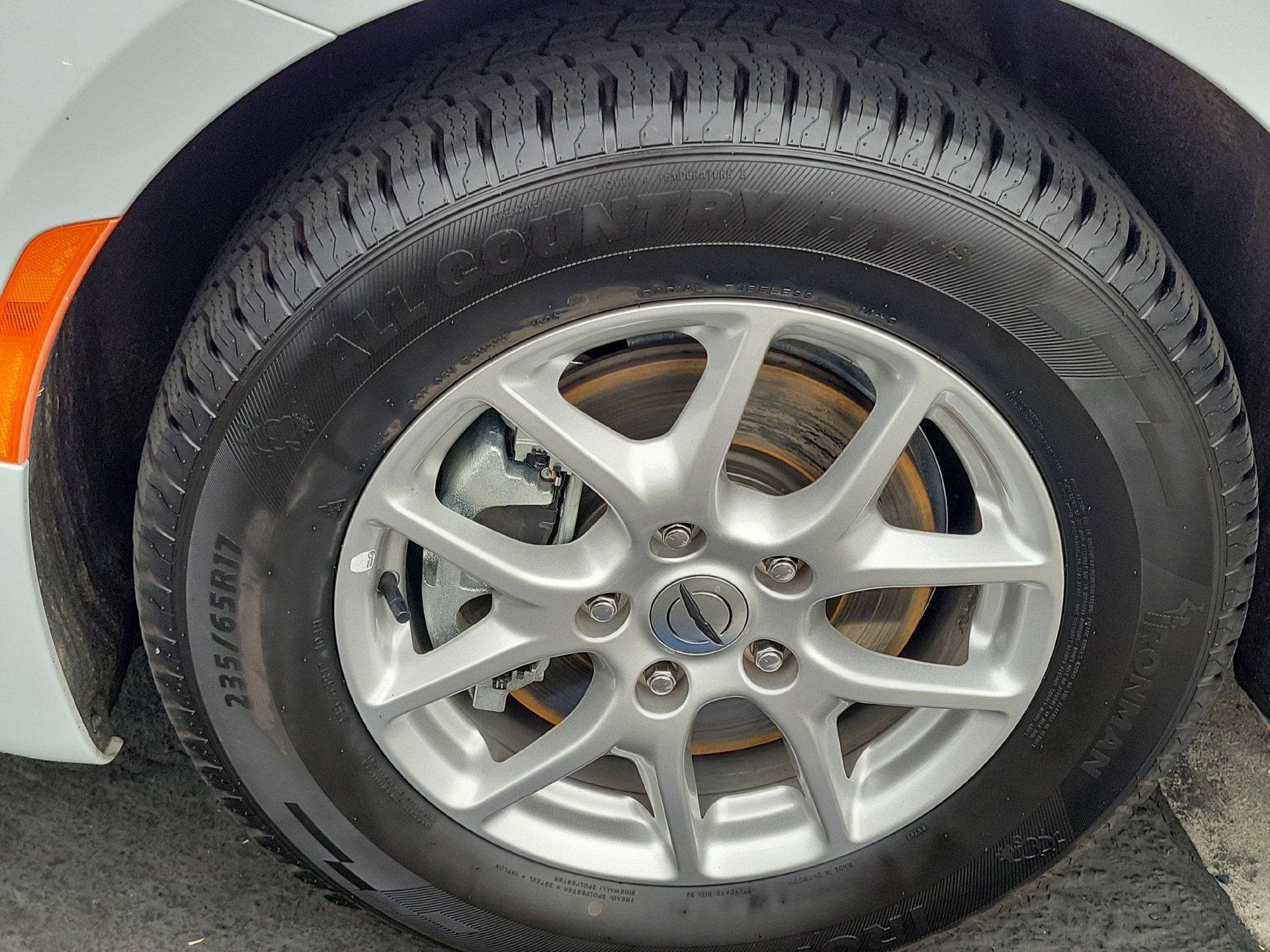Certified 2025 Chrysler Pacifica Select FWD image 6