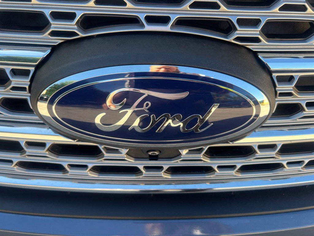 Used 2021 Ford Explorer Limited w/ Hybrid Equipment Group 310A AWD/4WD image 31