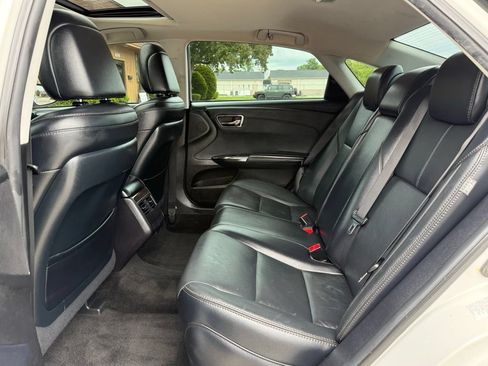 Used 2016 Toyota Avalon XLE Plus w/ Preferred Accessory Package FWD image 15