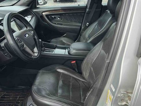 Used 2018 Ford Taurus Limited FWD image 12