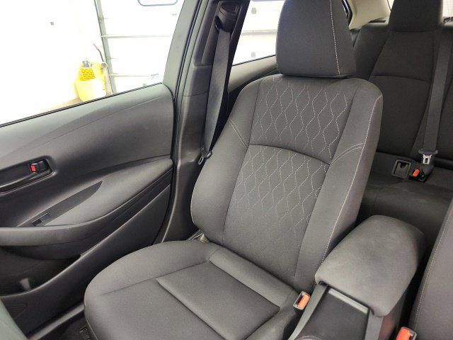 Certified 2025 Toyota Corolla LE FWD image 15