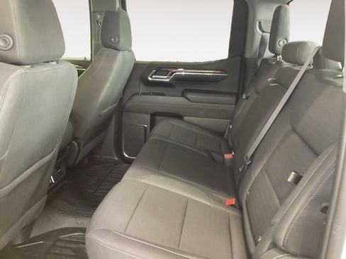 Used 2024 GMC Sierra 1500 Elevation image 13