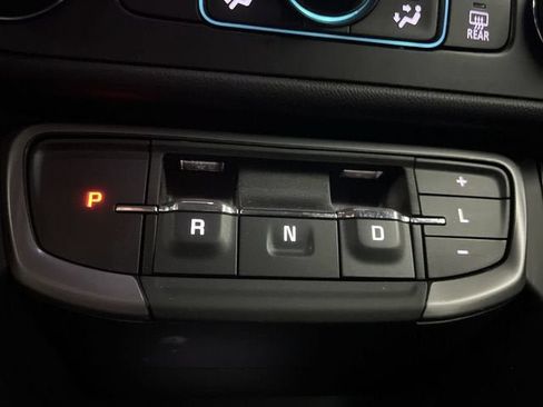 Certified 2024 GMC Terrain AT4 AWD/4WD image 15
