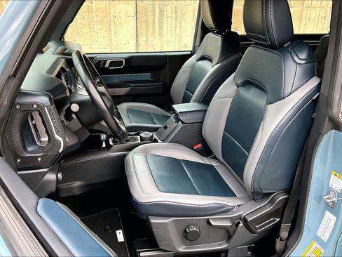 Used 2022 Ford Bronco Outer Banks image 10