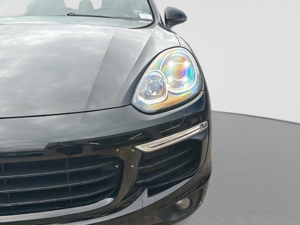 Used 2018 Porsche Cayenne Platinum Edition AWD/4WD image 11