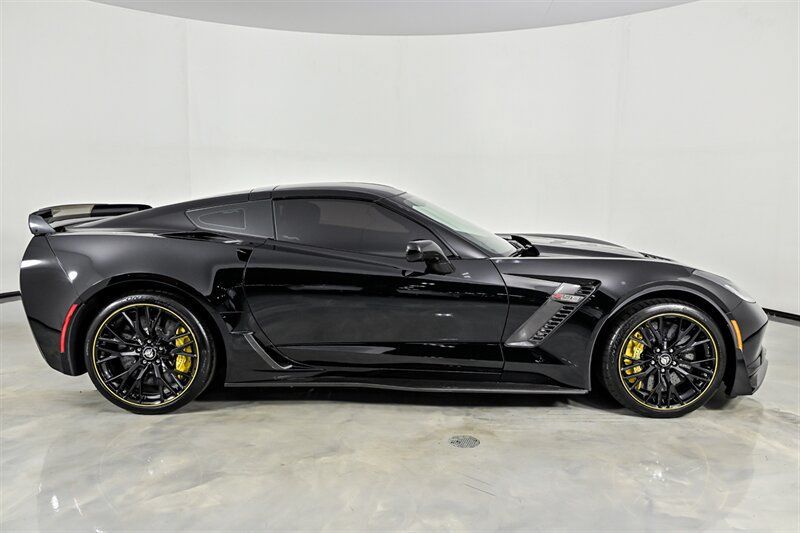 Used 2016 Chevrolet Corvette Z06 w/ C7.r Special Edition RWD image 10