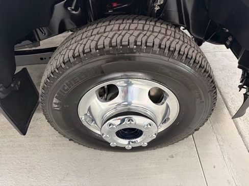 New 2026 Ford F350 4x4 Crew Cab DRW Super Duty image 5