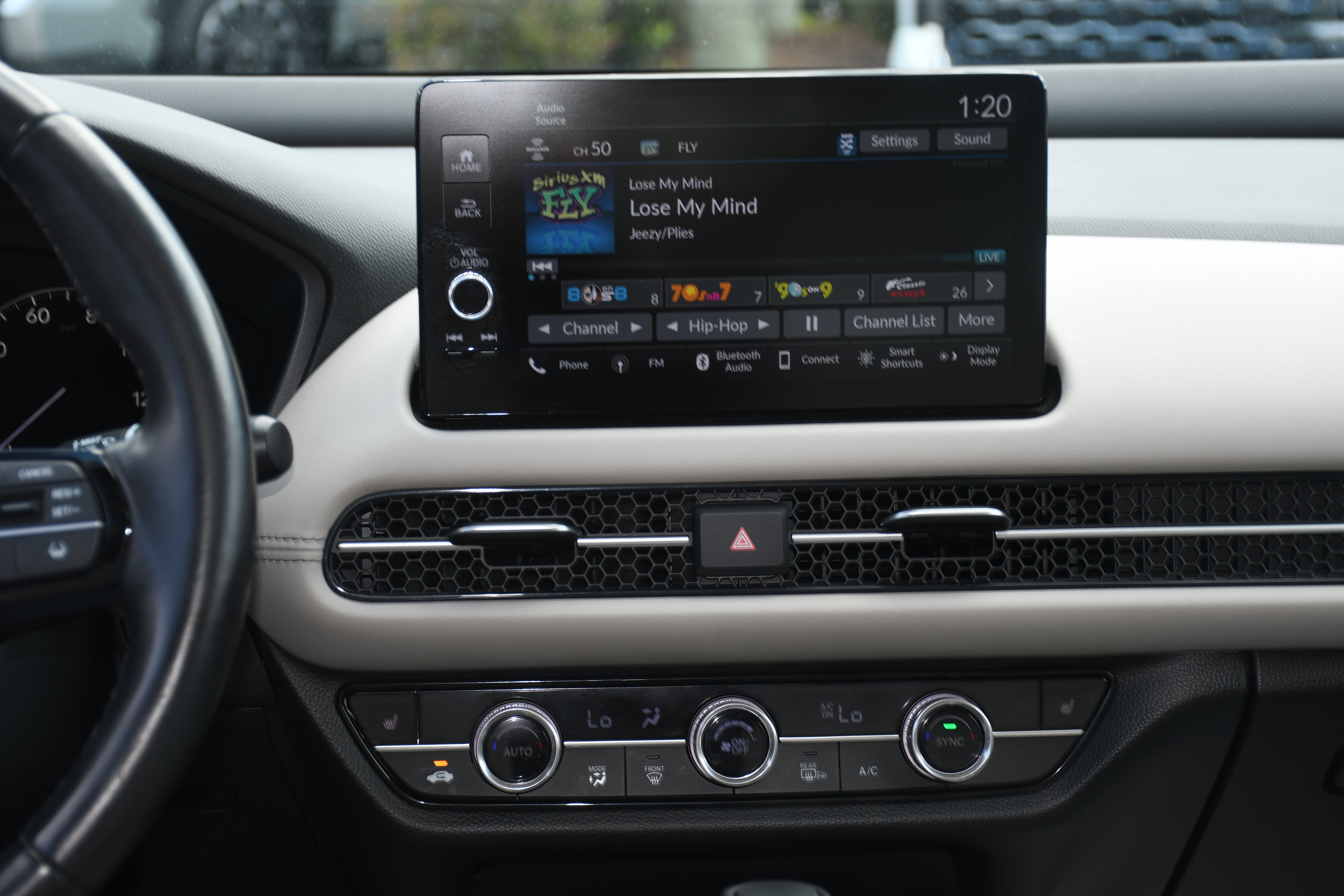 Used 2025 Honda HR-V EX-L image 17