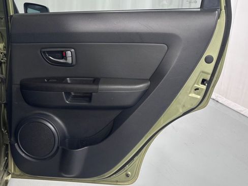 Used 2011 Kia Soul + FWD image 28