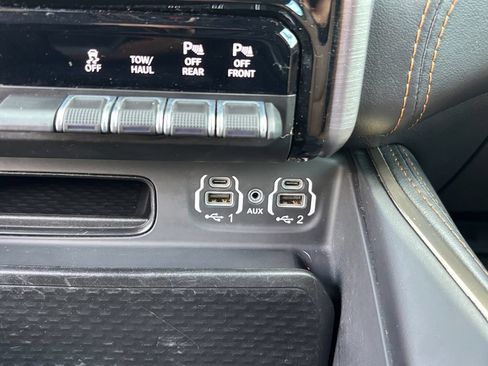 Used 2022 RAM 1500 Limited w/ Body Color Bumper Group AWD/4WD image 27