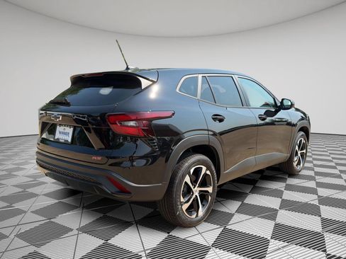 New 2026 Chevrolet Trax RS w/ Driver Confidence Package FWD image 5