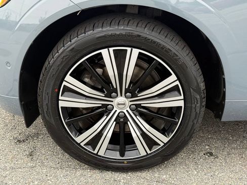 Used 2023 Volvo XC60 B6 Ultimate AWD/4WD image 10