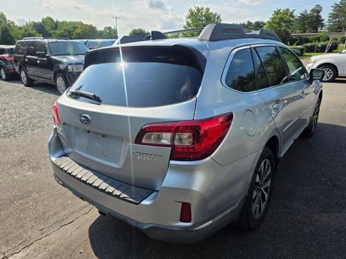 Used 2016 Subaru Outback 2.5i Limited AWD/4WD image 5