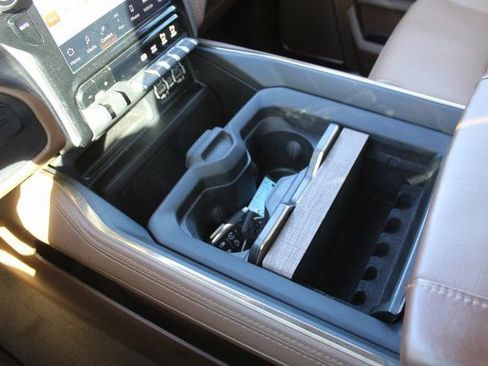 Used 2024 RAM 2500 Limited w/ Towing Technology Group image 44