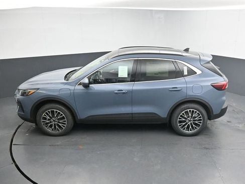New 2026 Ford Escape SE w/ PHEV Premium Package image 19