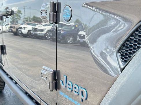 Used 2025 Jeep Wrangler Unlimited Sport S 4xe AWD/4WD image 18