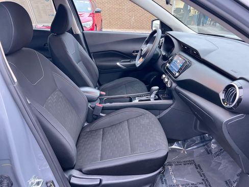 Used 2023 Nissan Kicks SV image 24